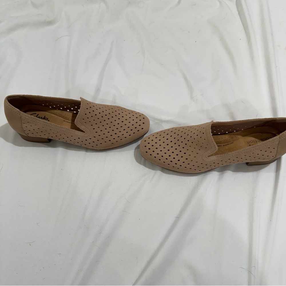 Clarks Juliet Hayes Perforated Suede Loafers Sand 6M - Picture 5 of 16